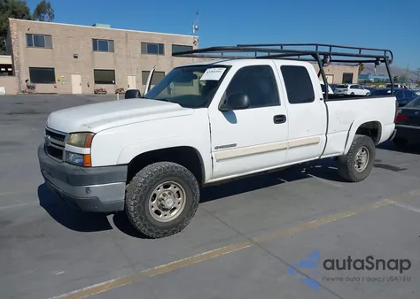 2007 Chevrolet Silverado 2500Hd Classic Lt1 z USA, uszkodzony, nr VIN 1GCHC29U77E197404
